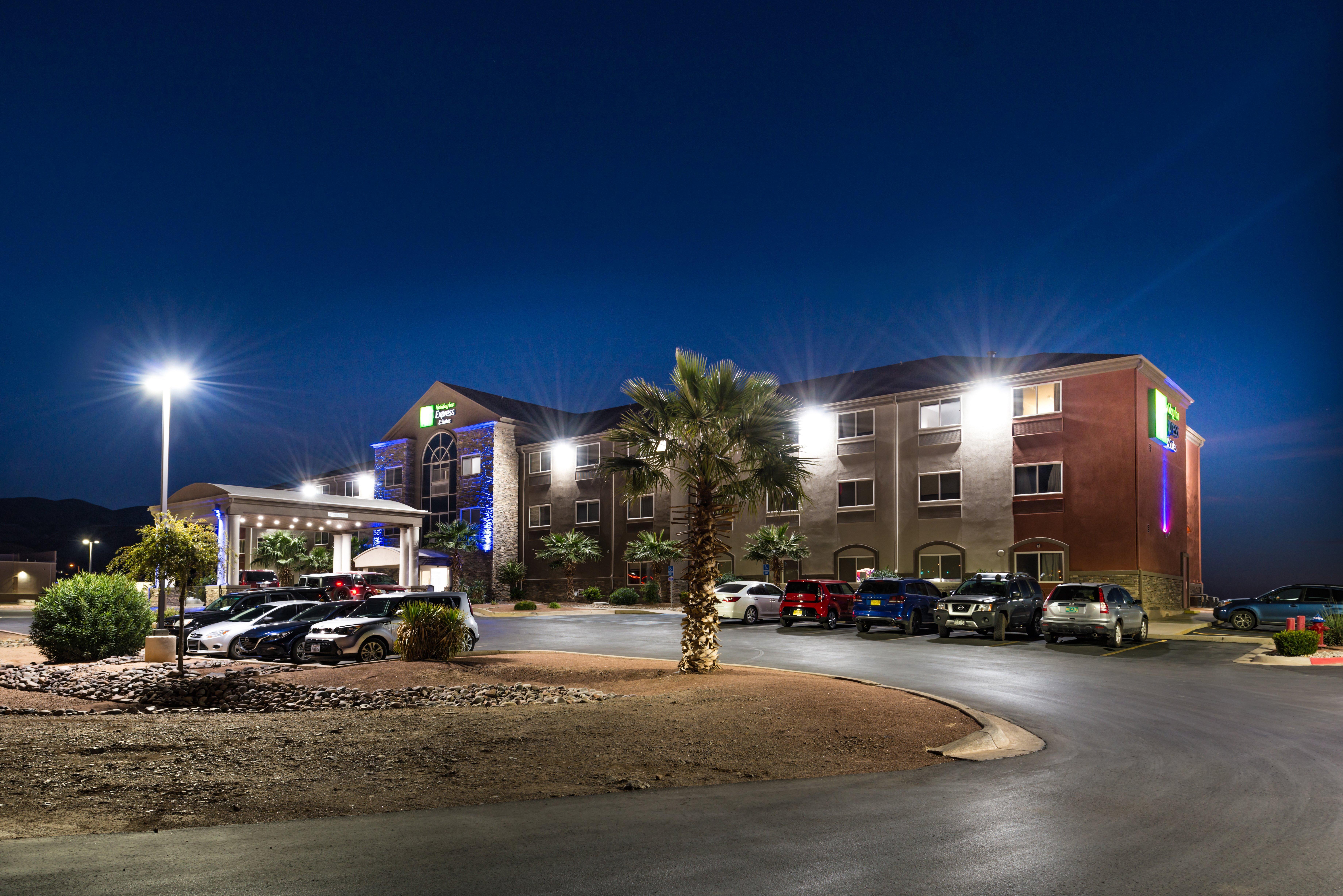 Holiday Inn Express & Suites Alamogordo Highway 54/70 By Ihg Eksteriør bilde